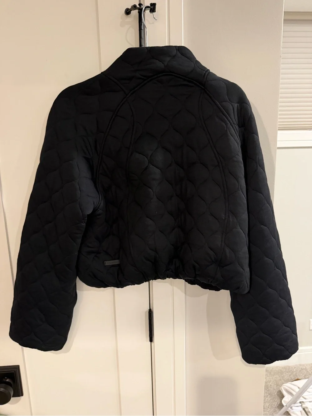 Lululemon NWT Quilted Bomber Jacket Black Size 8